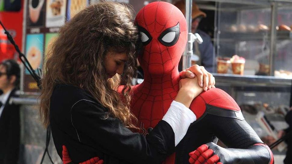 Ternyata Ini Cerita di Balik Kalung Spidey Untuk MJ!